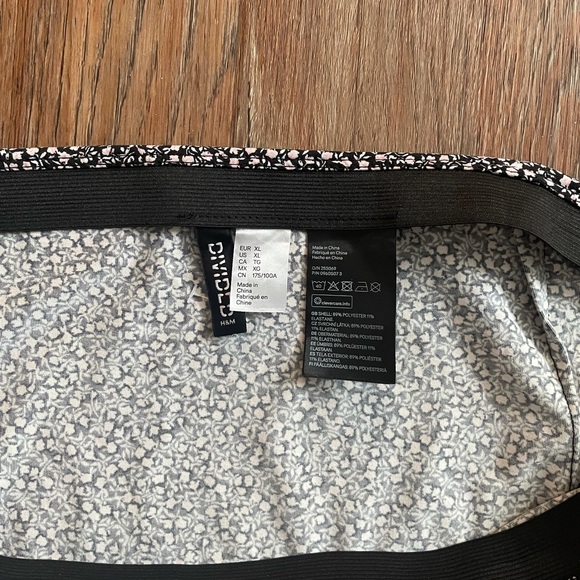 Floral slit H&M skirt - Picture 3 of 3